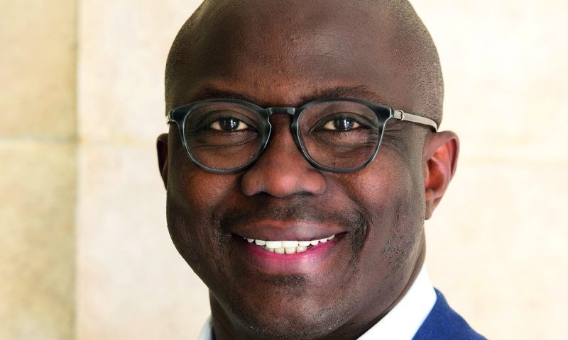 Le Burkinabè Simon Tiemtoré rachète la banque française SGBF au&nbsp;Burkina&nbsp;