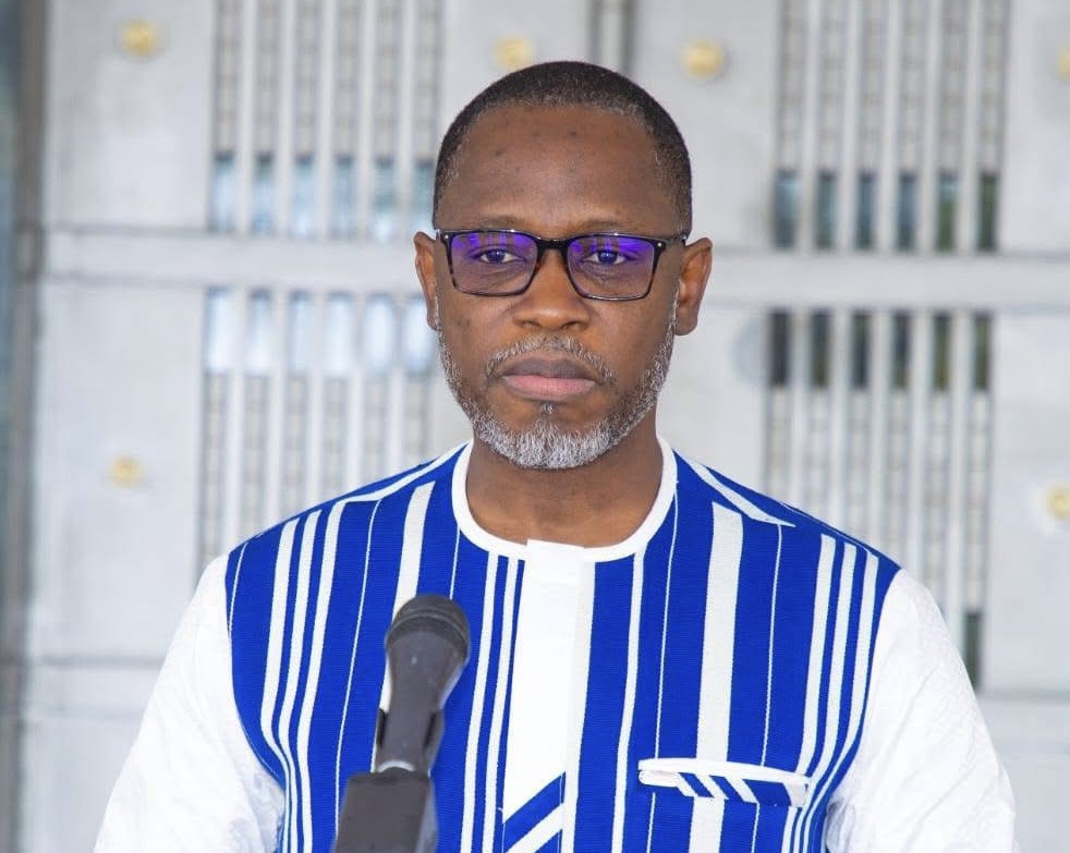 Le gouvernement annonce la dissolution de la commission électorale