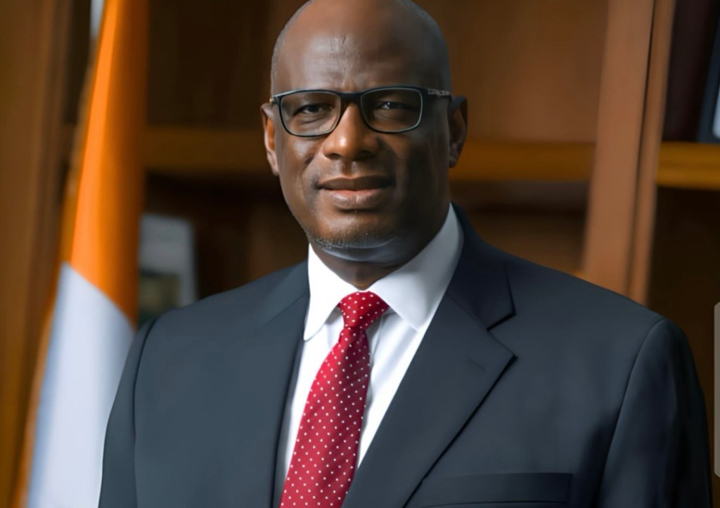 Côte d’Ivoire: victime de moqueries, un proche de Ouattara, Lacina Ouattara, se&nbsp;défend&nbsp;