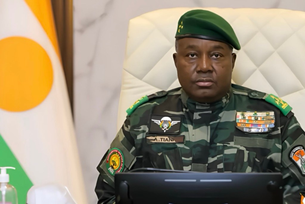 Le général Tiani assure que Macron, Talon et Ouattara sont derrière l’attaque de&nbsp;Niamey