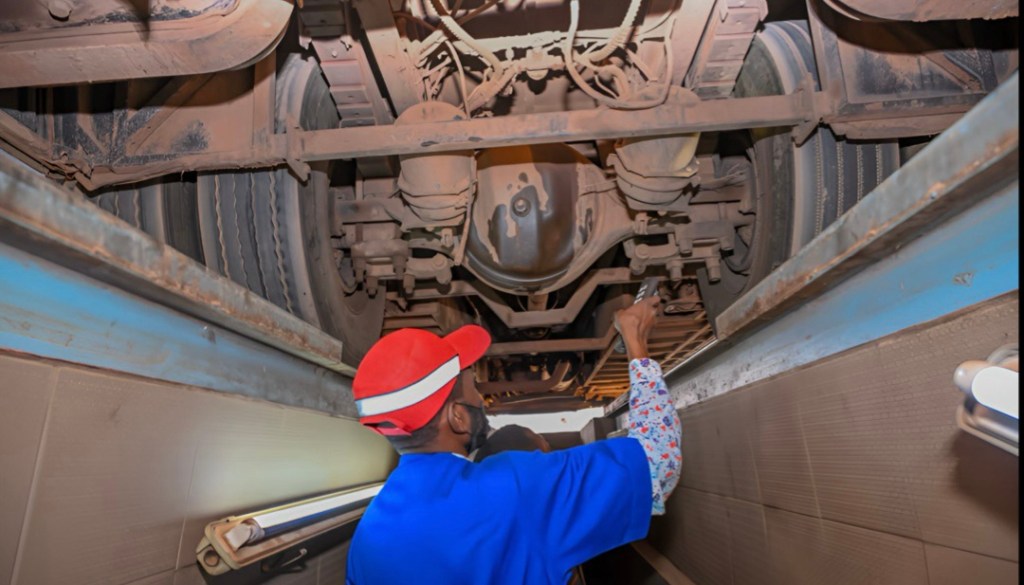 Contrôle minutieux de tous les véhicules de STAF, annonce le gouvernement&nbsp;